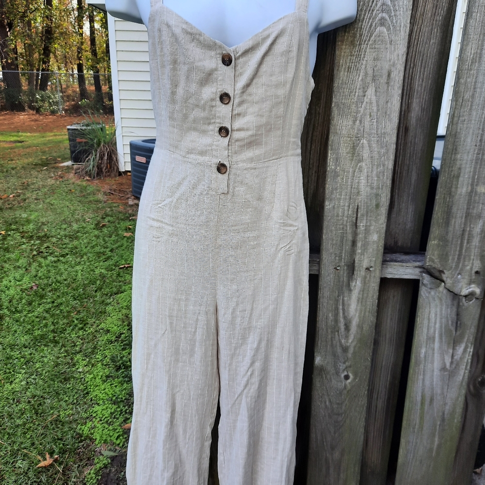 Romeo & Juliet Couture medium, Striped Jumpsuit - Picture 4 of 8
